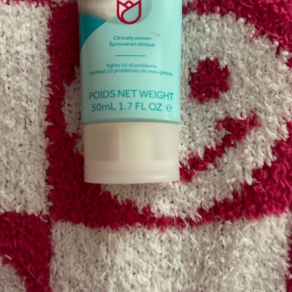 ponds clear solutions facial foam! - Picture 5 of 5